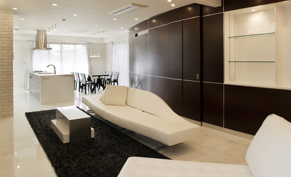 �f�U�C�i�[�Y�@���t�H�[��